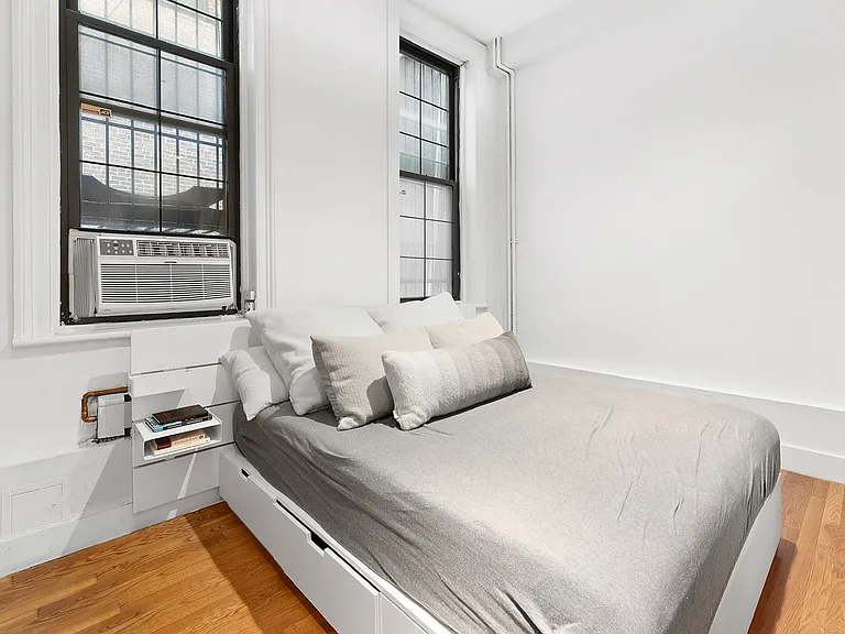 93 Grand St #2 — Photo 7
