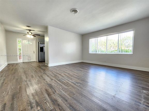3rd image of 600 NW 18th St