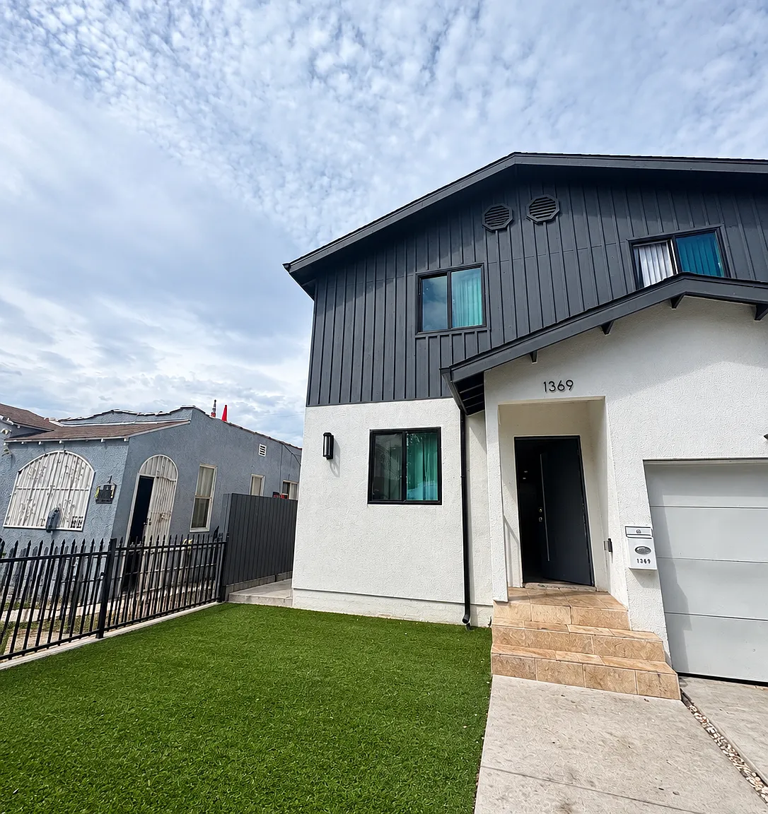 6 bed, 1857 sqft, $4,550 — Photo 1