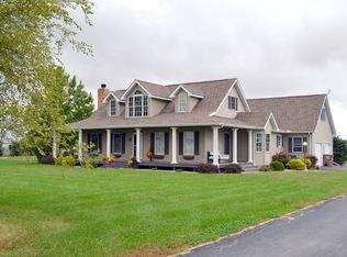 22794 Dodge Rd, Carlinville, IL 62626