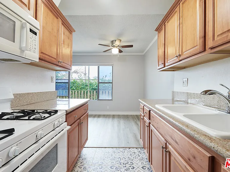 2636 Kansas Ave #13 — Photo 4
