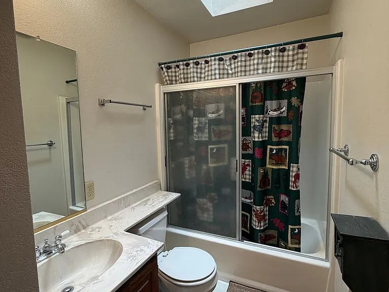 1247 Sierra Blvd — Photo 10