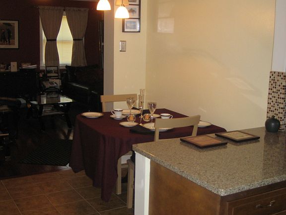Kitchen Dining Area