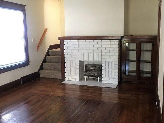 3rd image of 435 E Prospect Ave