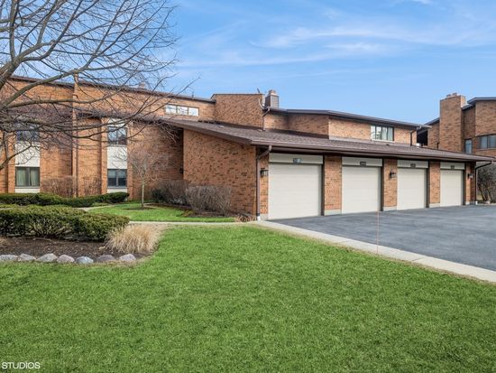 1027 Deerfield Pl #1, Highland Park, IL 60035