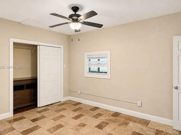 3208 Beacon St — Photo 10