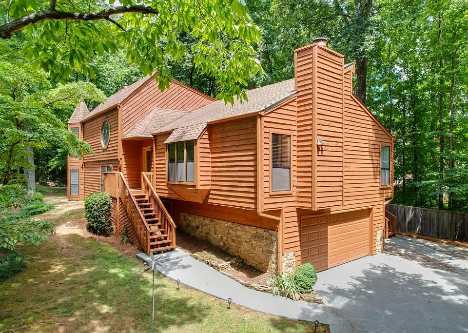 1st image of 2710 Twin Creek Ct