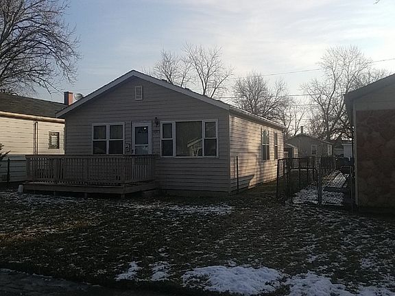 3rd image of 14905 Richmond Ave