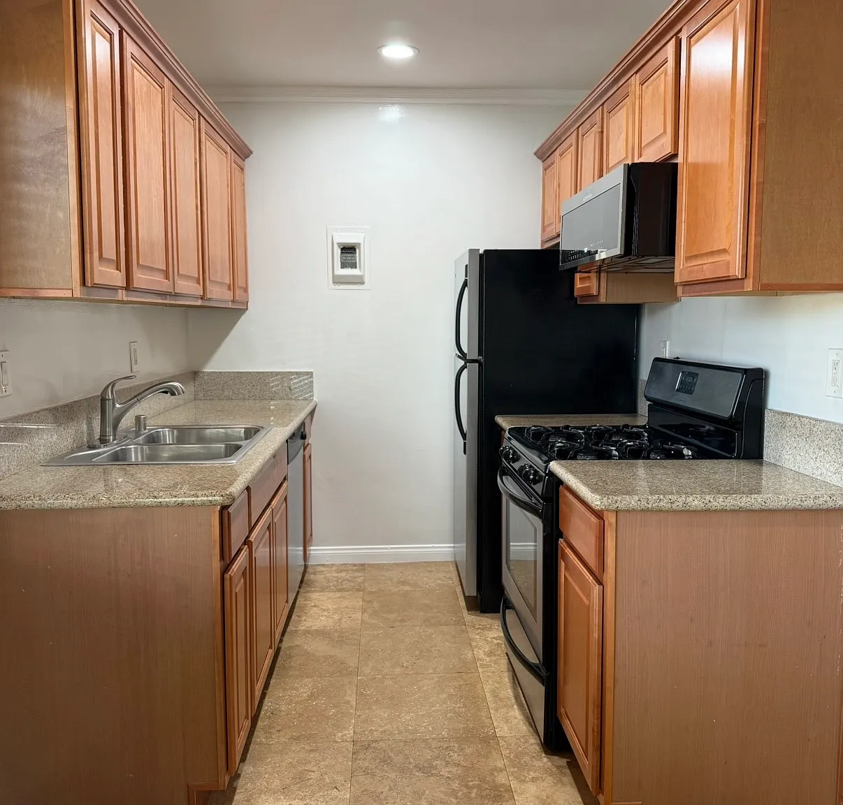 1 bed, 770 sqft, $2,095 — Photo 1