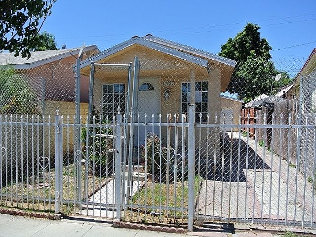 1st image of 10725 Kalmia St