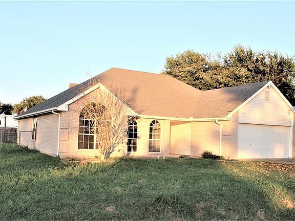 2nd image of 7632 Lakeview Dr
