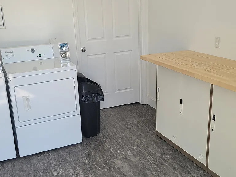 403 Earl St #2 — Photo 16