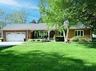 29916 Wolf Rd, Bay Village, OH 44140