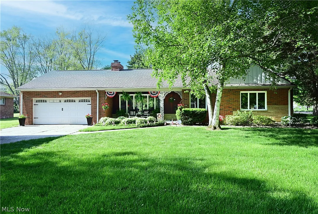29916 Wolf Rd photo 1