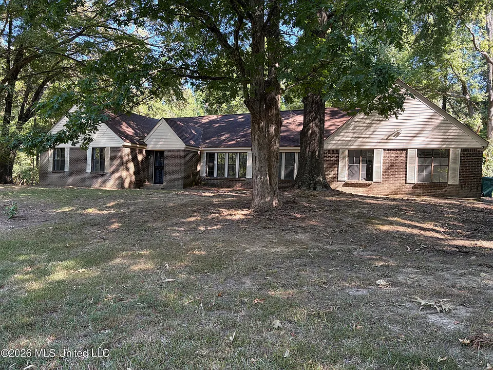 3630 Debbie Dr