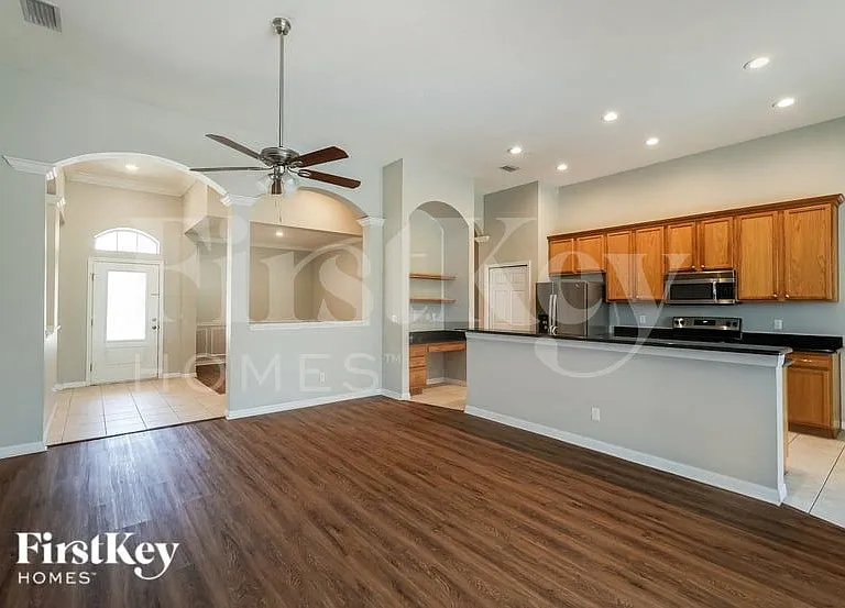 11737 Summer Springs Dr — Photo 3