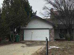 320 Cliff View Dr, Reno, NV 89523
