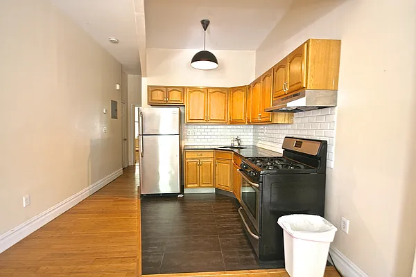 Rented by Rental Solutions Inc | media 2