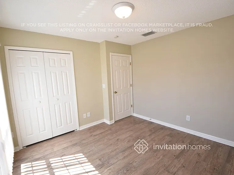 4635 Sanibel Way — Photo 12