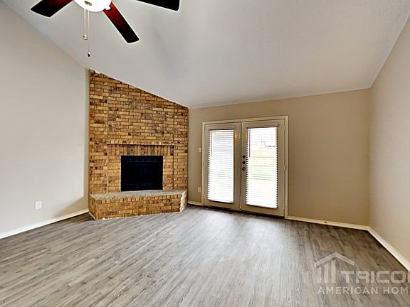 5th image of 1026 Courtney Dr