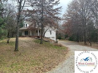 131 NE 201st Rd, Clinton, MO 64735