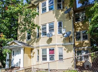 19 Sturgis St, Worcester, MA 01605
