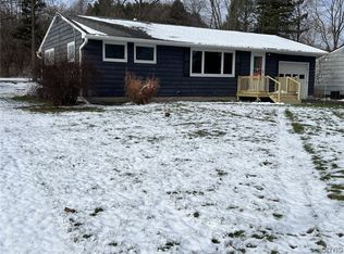 228 Parsons Rd, Camillus, NY 13031