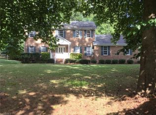 129 Creekside Ridge Dr, High Point, NC 27265