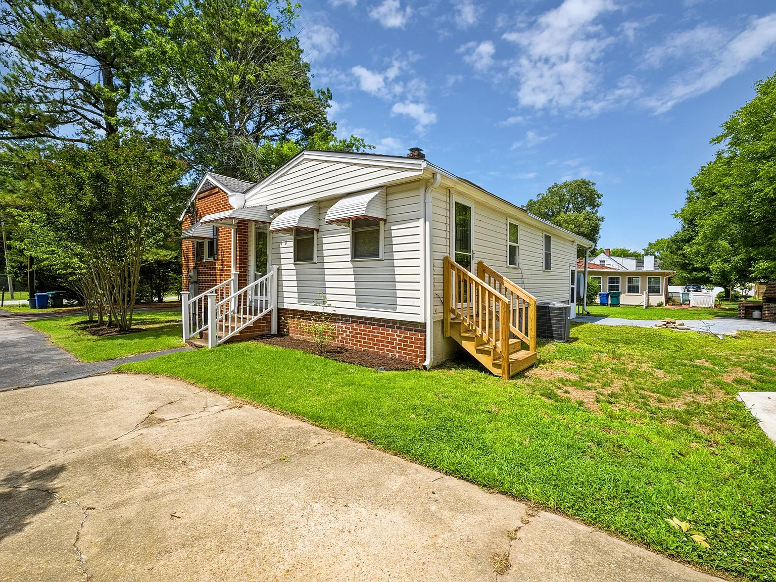 Yorktown Rd, 568 - 1 — Photo 3