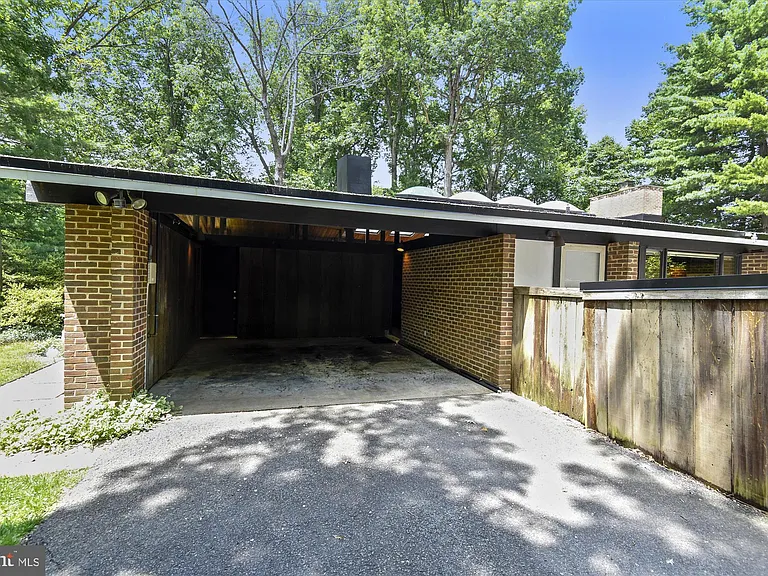 400 W Windsor Ave — Photo 46