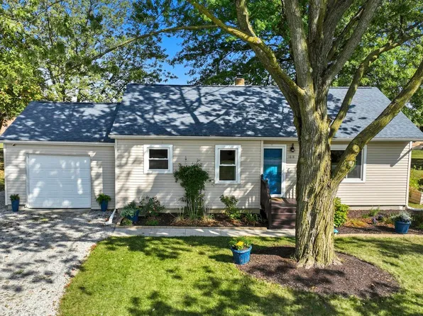 1618 Inwood Dr, Fort Wayne, IN 46815