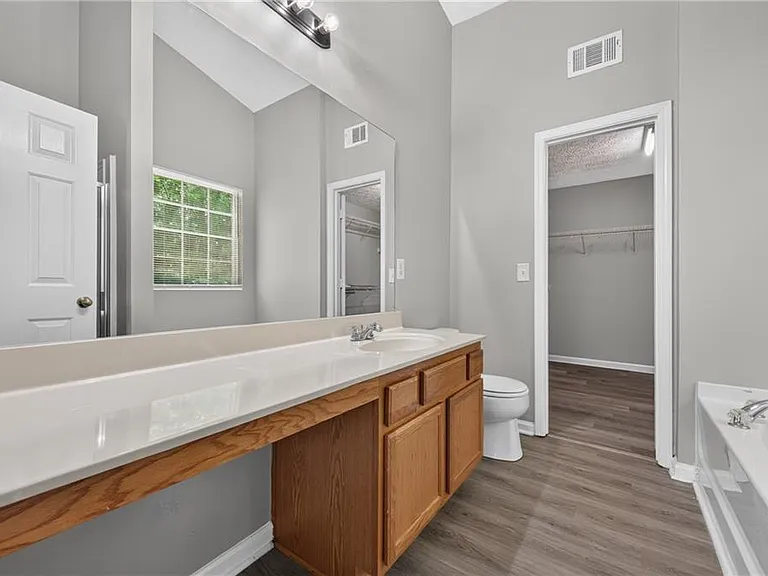 437 Waterbury Way — Photo 14