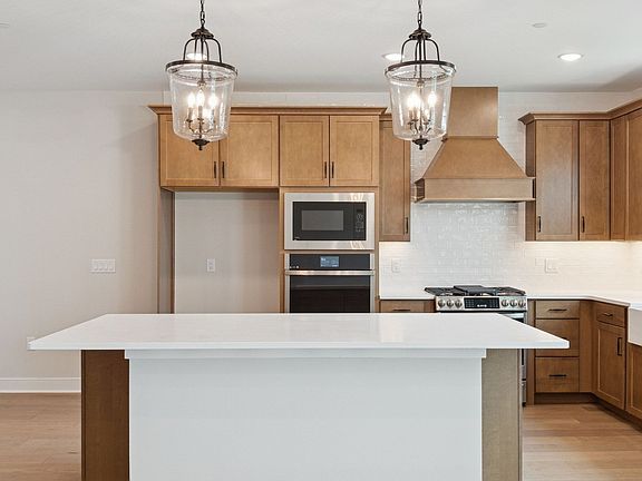 Kitchen with stunning pendant lighting