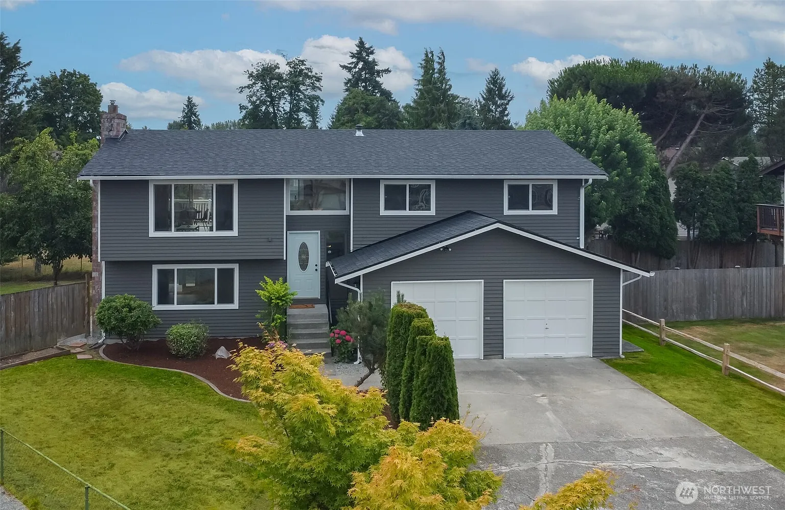 4647 S 288th Place photo 1
