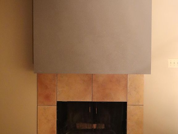 3rd image of 508 Hickory Dr #508