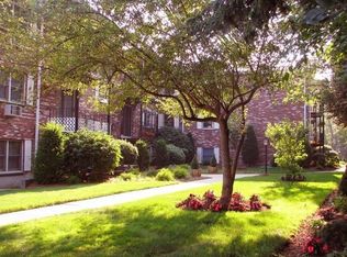 32 Neponset St APT 1204, Canton, MA 02021