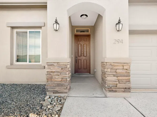 294 Adeline Ave, Los Lunas, NM 87031
