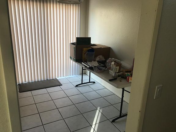 Eating area in kitchen