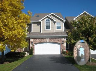 1275 S Falcon Dr, Palatine, IL 60067