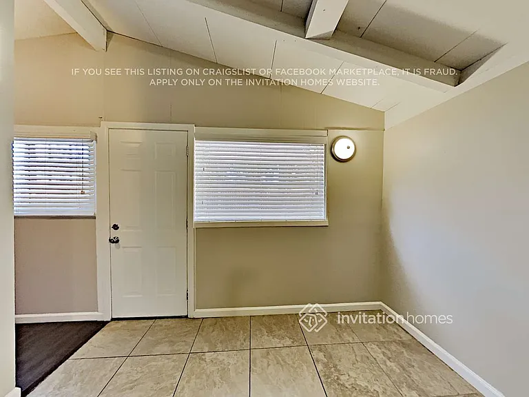6452 Geyser Ave — Photo 12