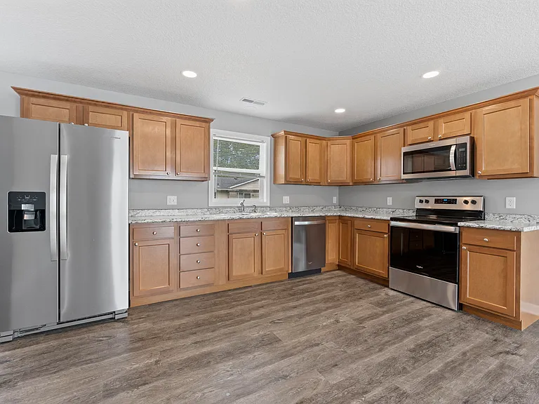 2133 Galahad Cv — Photo 2