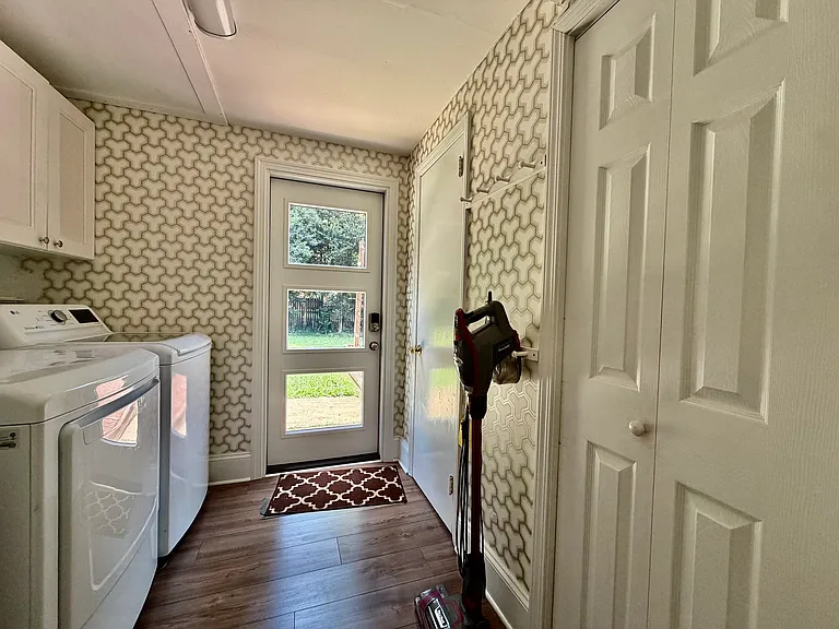 1824 Tamworth Dr — Photo 11