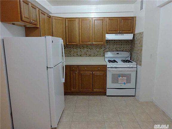 2nd image of 160-10 89th Ave #3B
