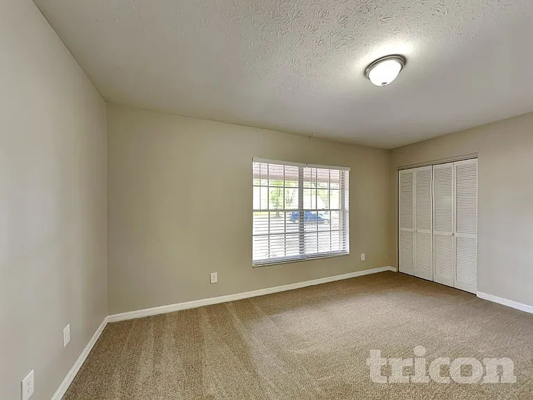 14314 Ravenwood Ln — Photo 16