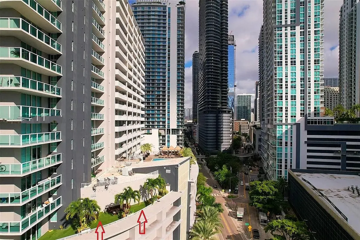 Photo 2 of 37 - 1250 S Miami Ave #802 - Miami, FL Building Photo - 1250 S Miami Ave #802