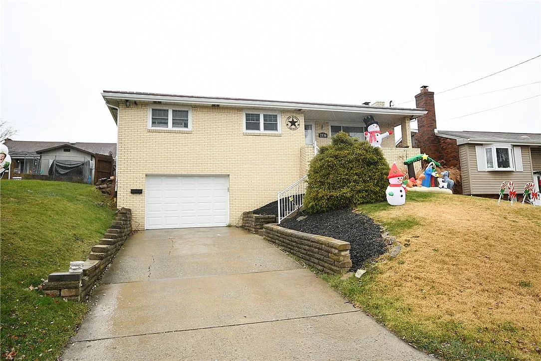 2130 Vermont Ave photo 1