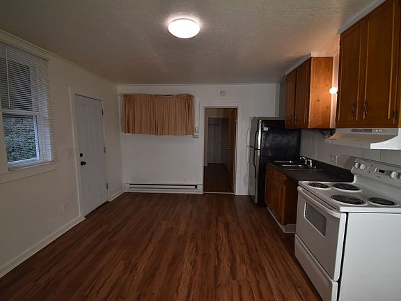 5th image of 921 Oak Ter APT C