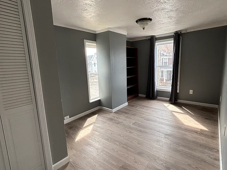 905 Salina St — Photo 10
