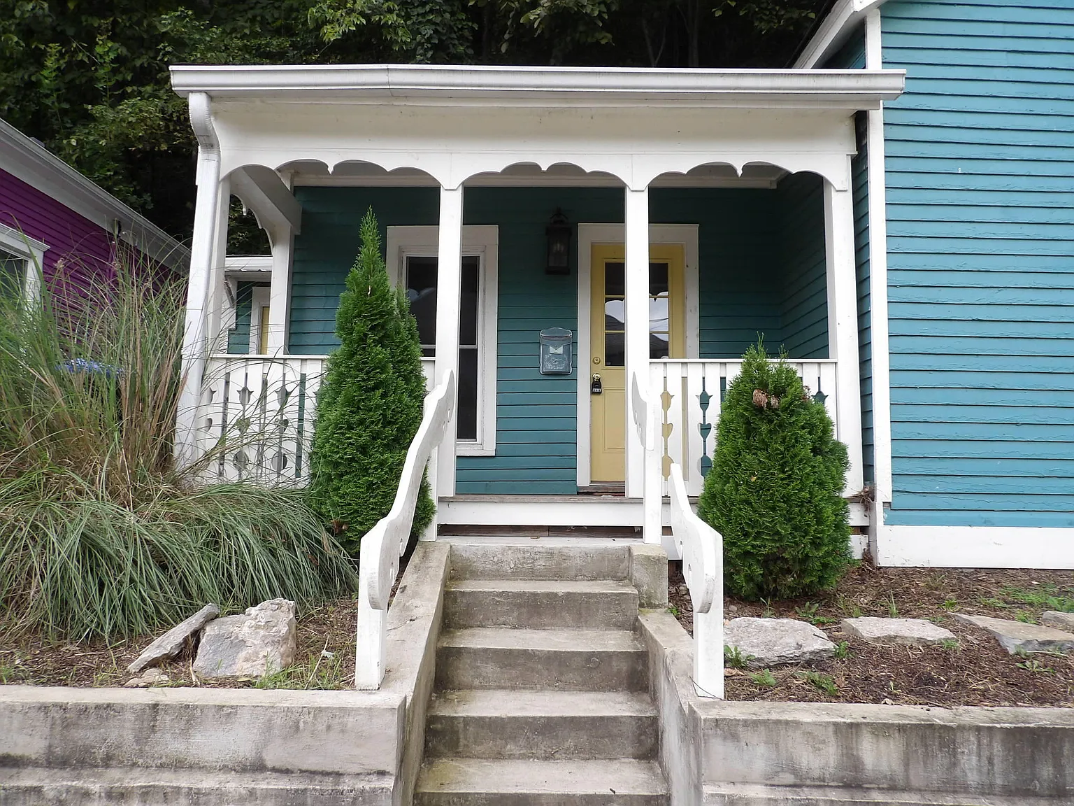 2 bed, 1.0 bath, 935 sqft, $1,350 — Photo 3