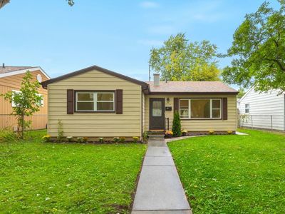 2114 20th St, Zion, IL, 60099